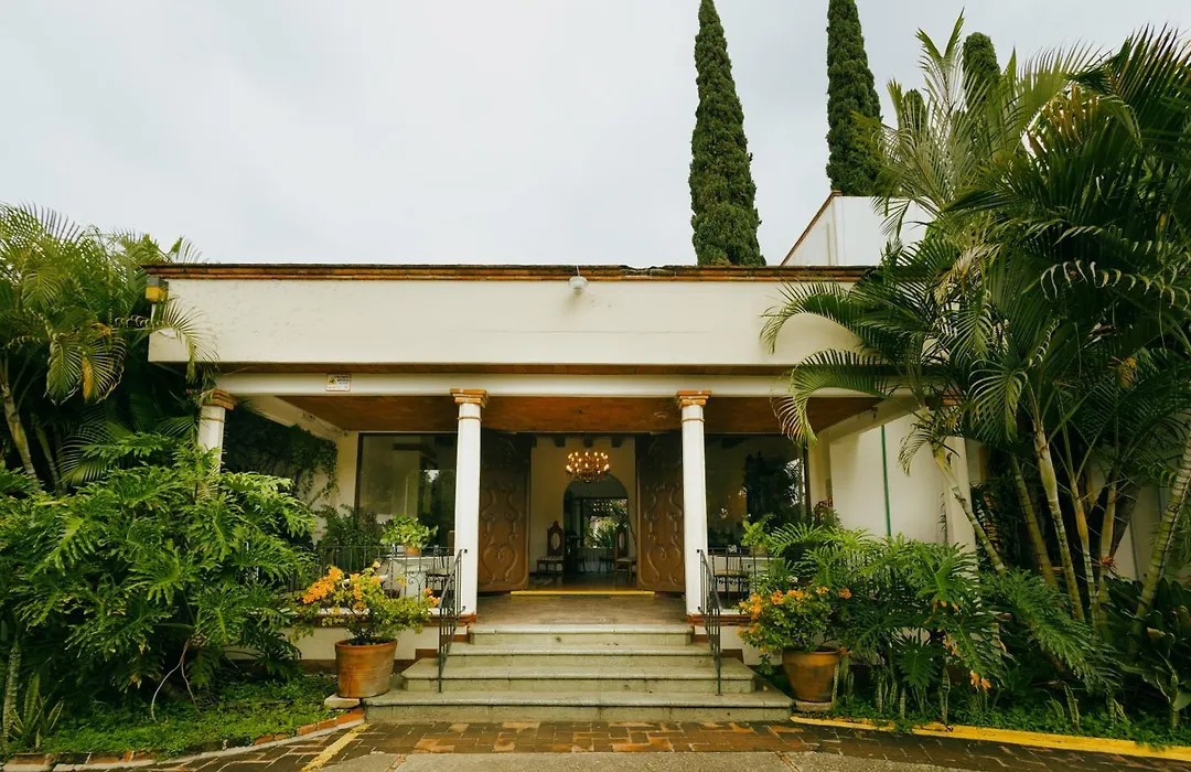 Hotel Hacienda Los Laureles-1