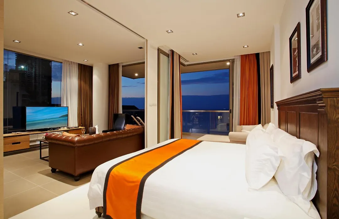 Pattaya Modus Beachfront Resort-1