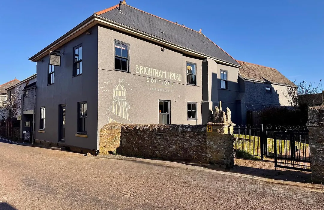 Brightham House - Exclusively For Adults-1