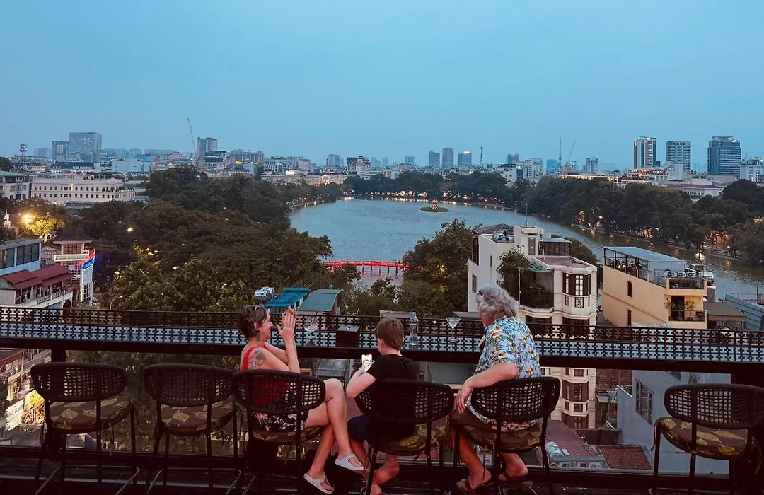 Lucien Hanoi Lakeside Hotel & Rooftop-1