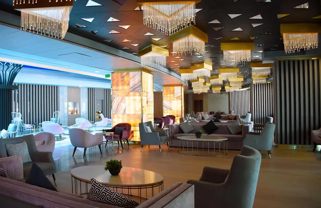 Royal Wings Hotel-1