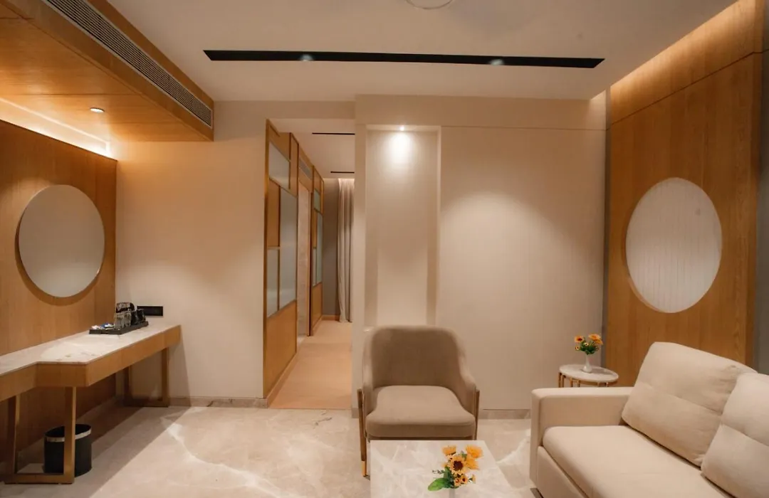 Hotel Grand Imperia-1