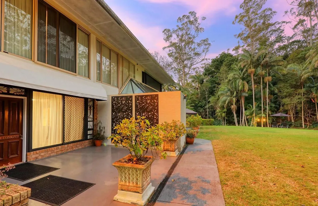Mt Tamborine Stonehaven Manor-1