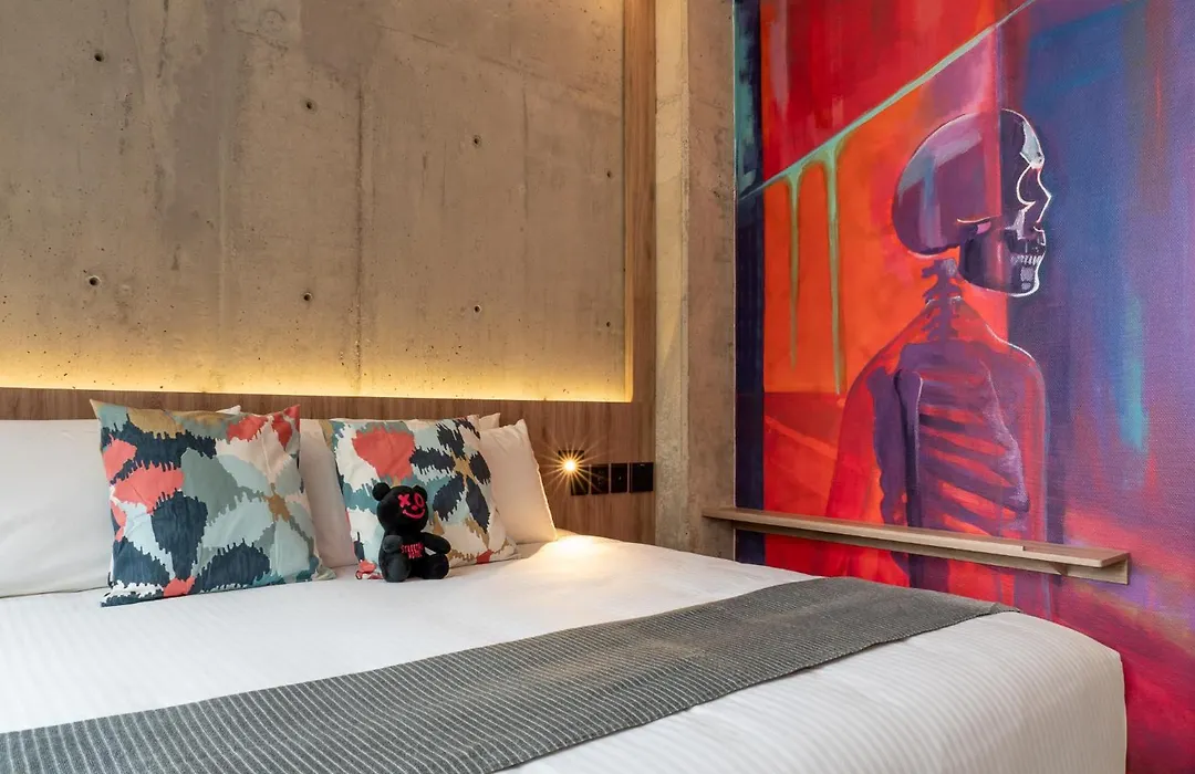 Street Art Hotel Roma-1