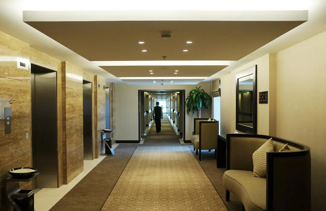 Swissotel Jeddah Al Hamra-1