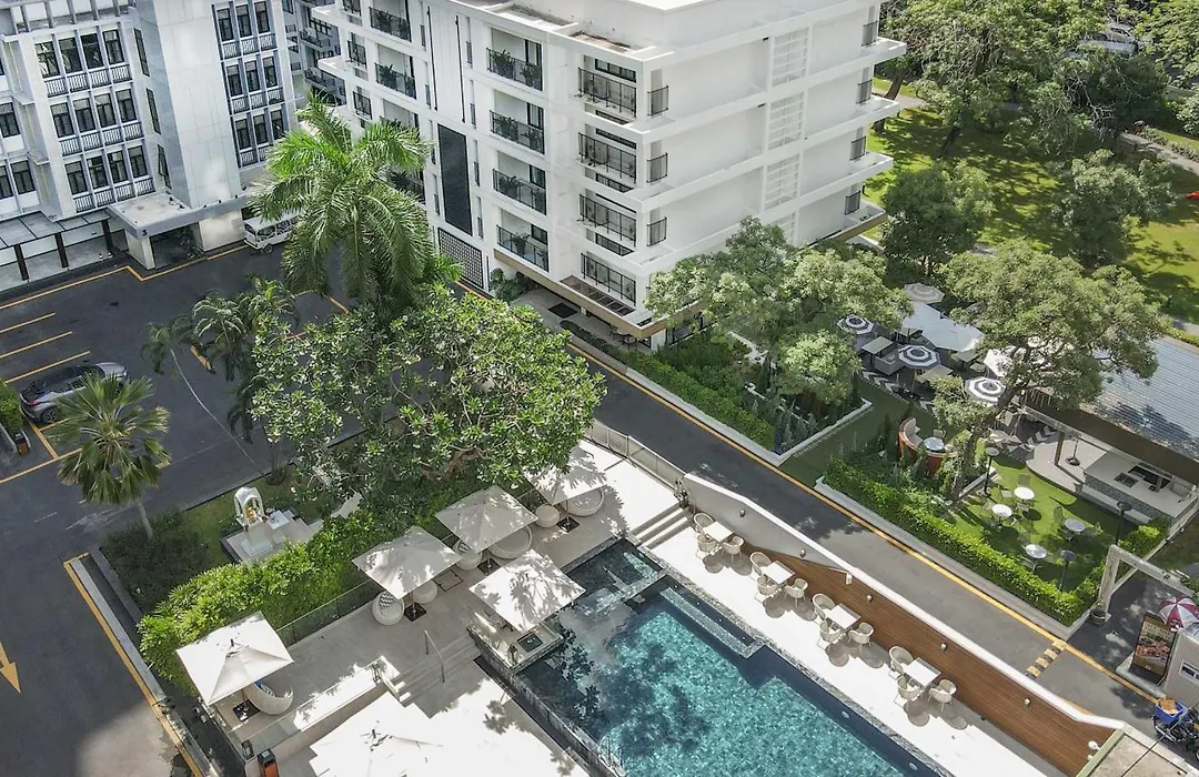 Floral Court Hotel & Residence Sukhumvit 13-1