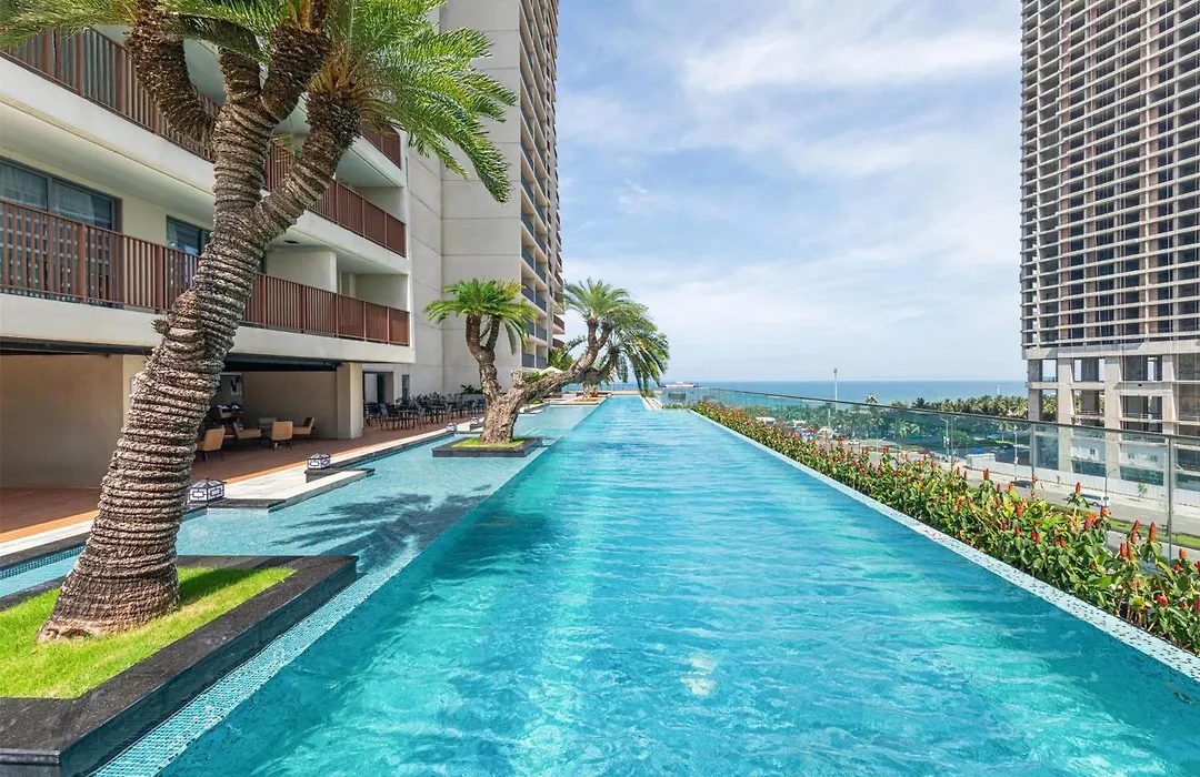 Wyndham Soleil Danang - Free Schedule Airport Shuttle-1