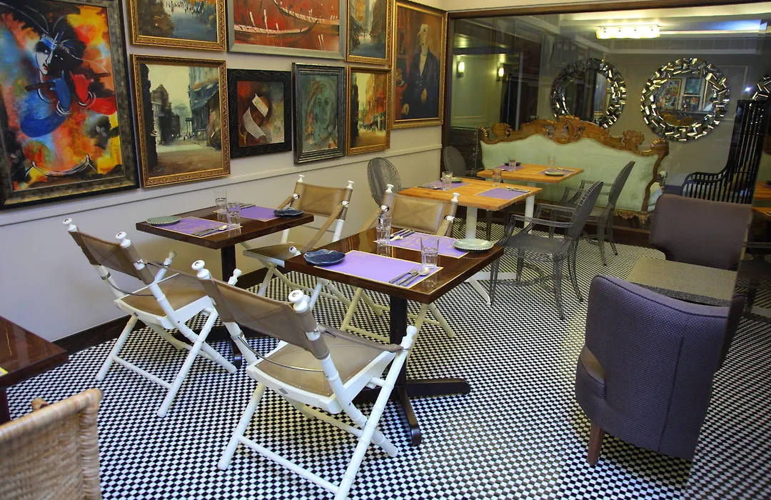 Diplomat, Chanakyapuri New Delhi- A Boutique Hotel-1