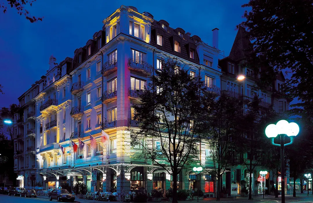 Renaissance Lucerne Hotel-1