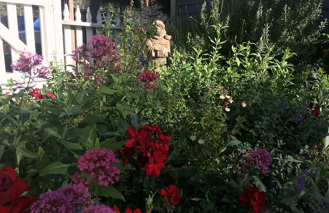 Olallieberry Inn Bed And Breakfast-1