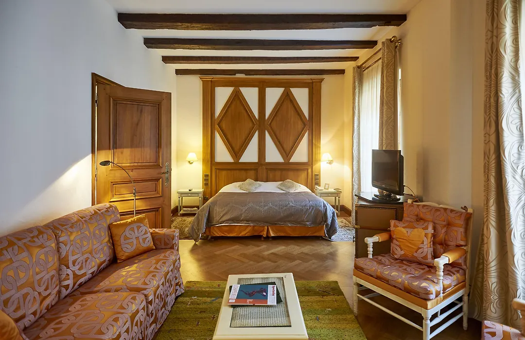 Relais & Chateaux La Maison Des Tetes-1