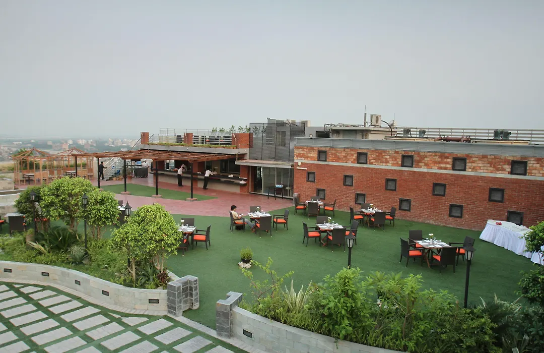 Dhaka Regency Hotel & Resort-1