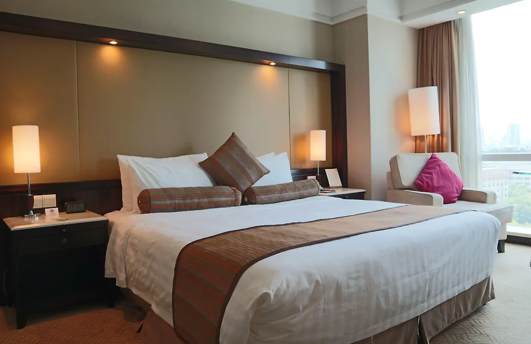Howard Johnson Huaihai Hotel-1