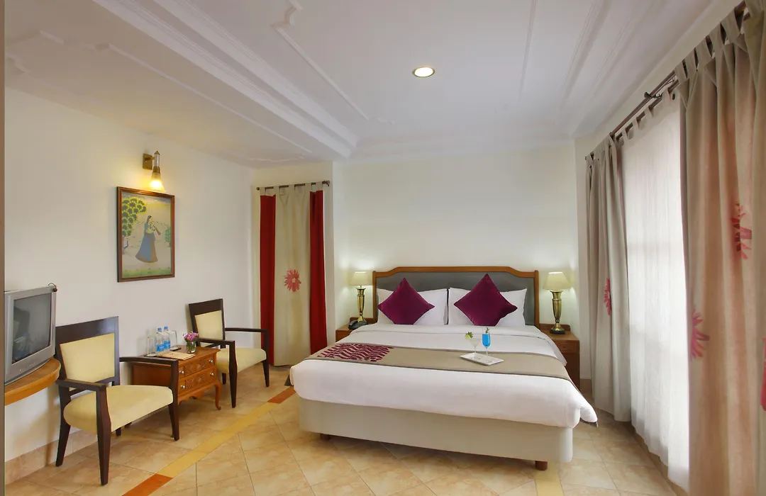 Marigold Sarovar Portico Shimla With Heated Pool And Ac Rooms-A Resort Cottage And Spa-1
