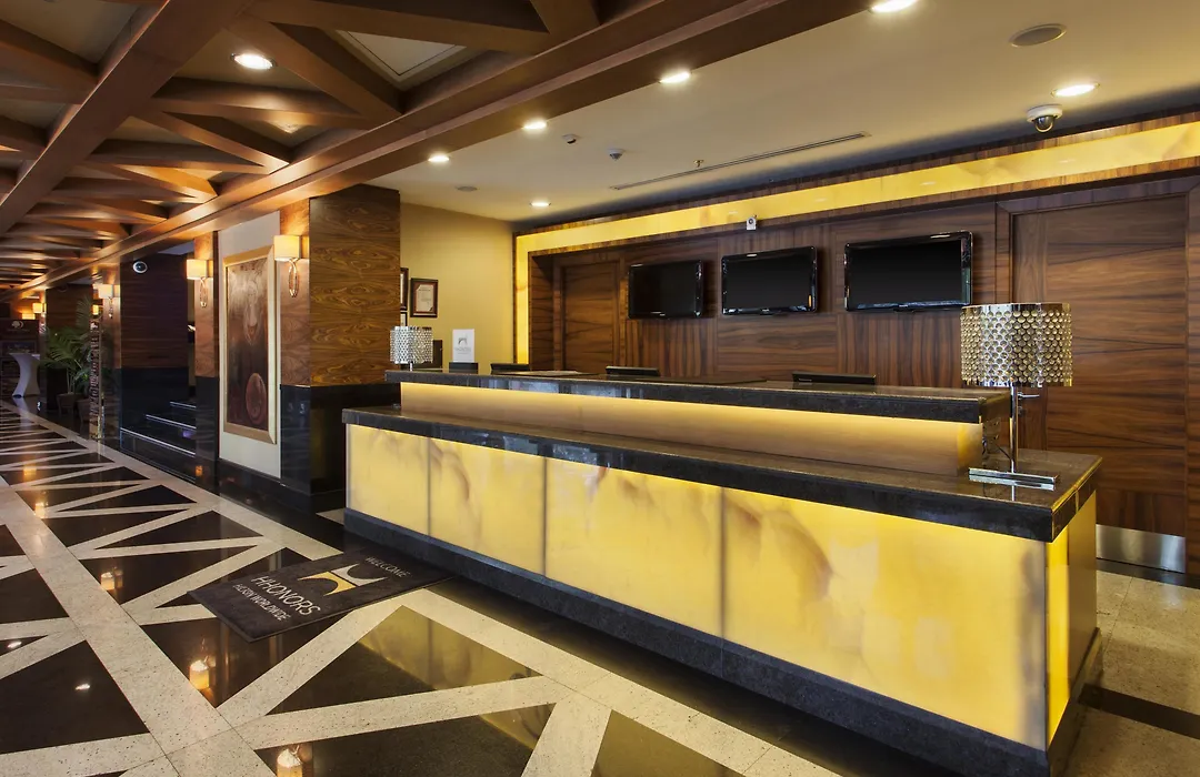 New Park Hotel-1