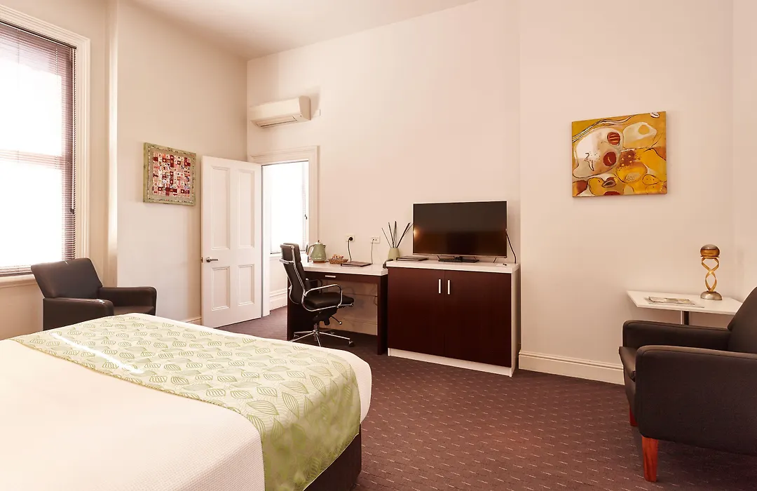 Auldington Hotel-1