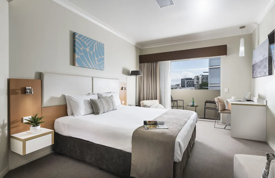 Grand Hotel And Apartments Townsville-1