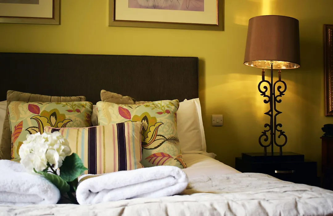 The Windsor Townhouse Air Conditioned Rooms-1