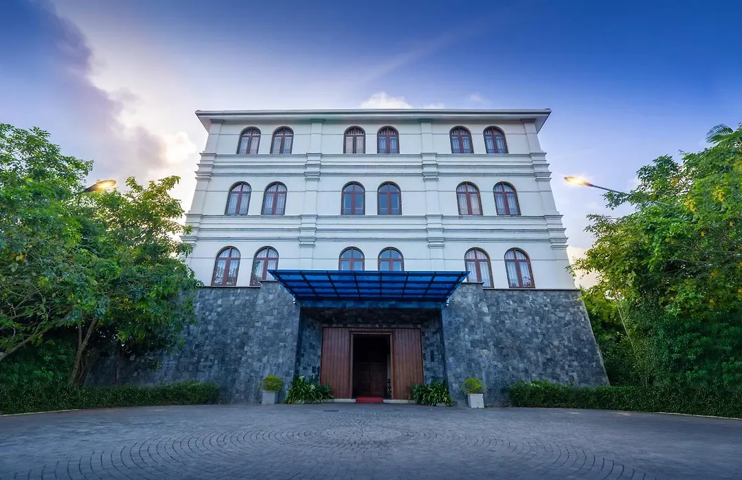Dutch Gate Bentota-1