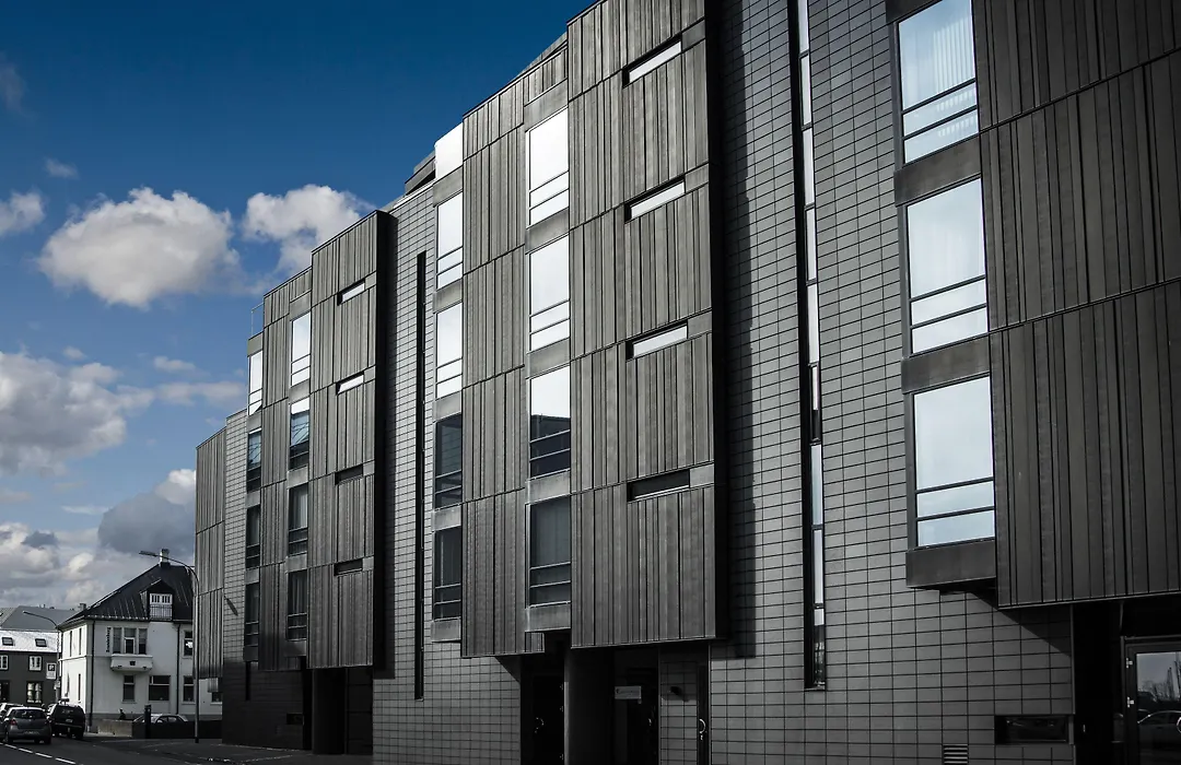 Black Pearl Apartment Hotel-1