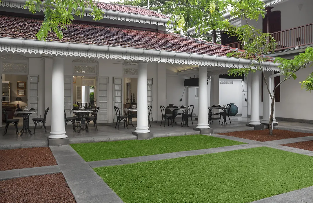 Maniumpathy Hotel-1