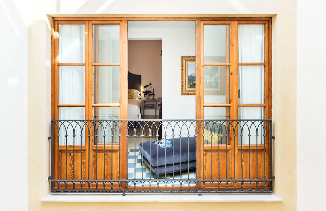 Hotel Gloria De Sant Jaume-1