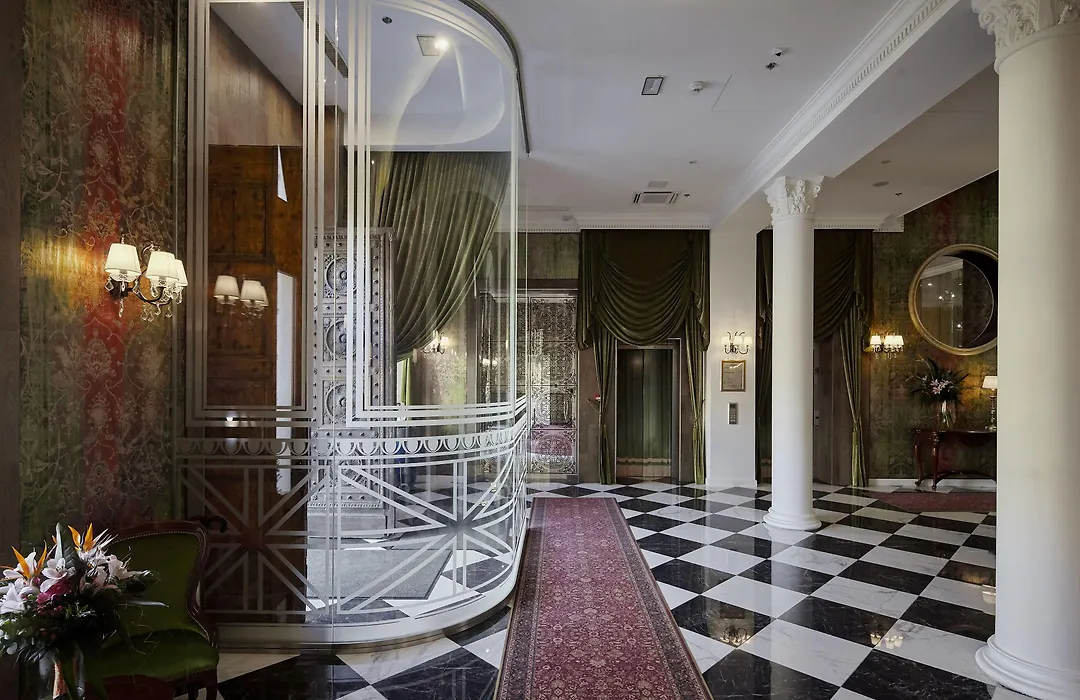 Mystery Hotel Budapest, Preferred Hotels & Resorts-1