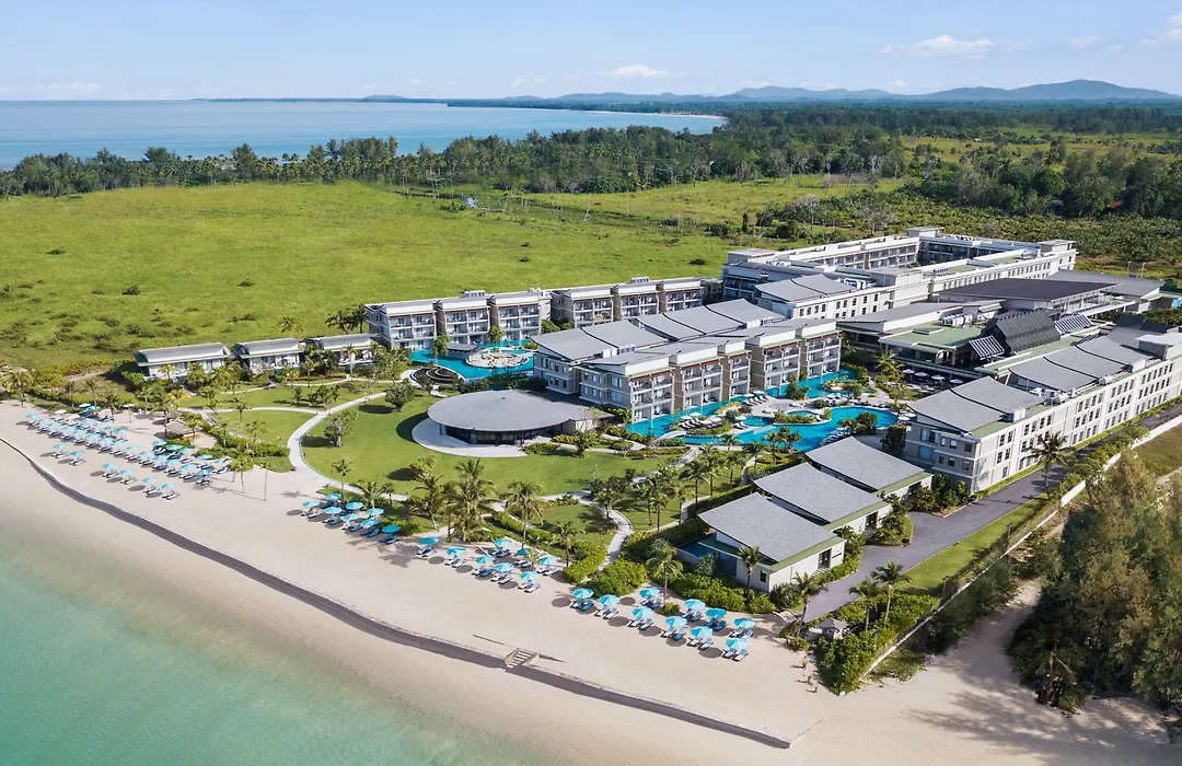 Le Meridien Khao Lak Resort & Spa-1