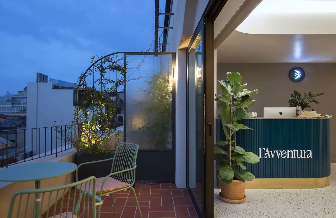 L'Avventura Athens-1