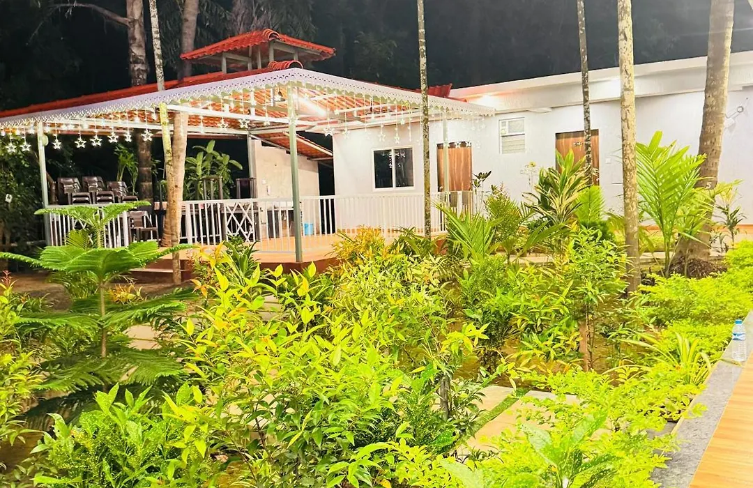 Seaside Beach Resort-1