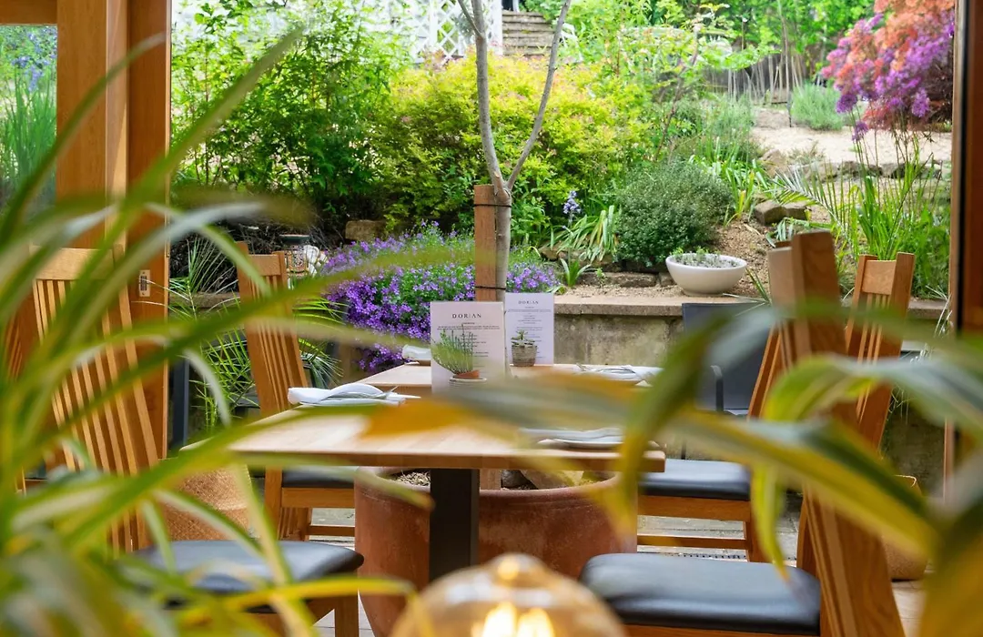Dorian House Boutique B&B - Free Parking!-1