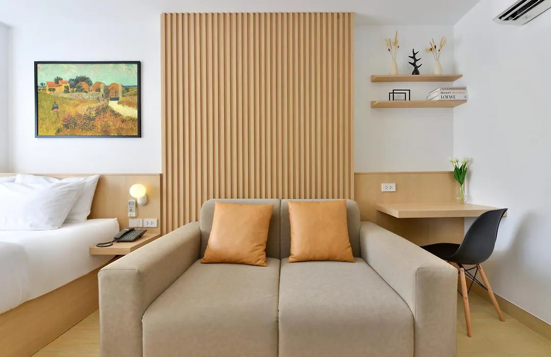 V32 Hotel-1