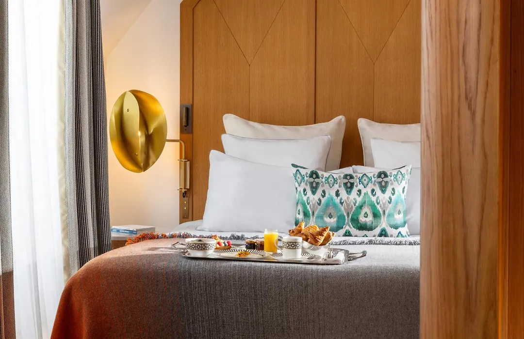 Hotel Vernet Champs Elysees Paris-1