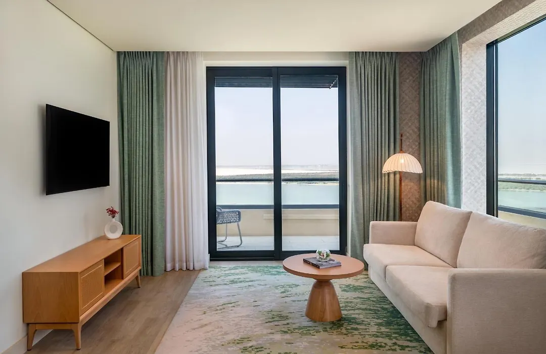 Yas Plaza Mangroves By Ihg-1