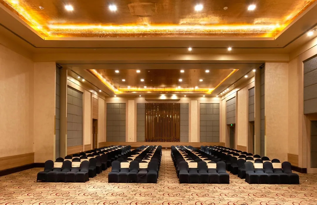 Radisson Blu Bengaluru Outer Ring Road-1
