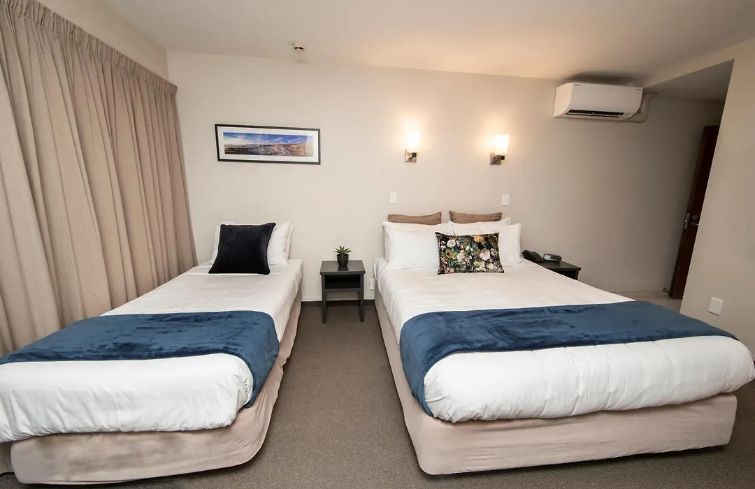 Cranford Oak Motel-1