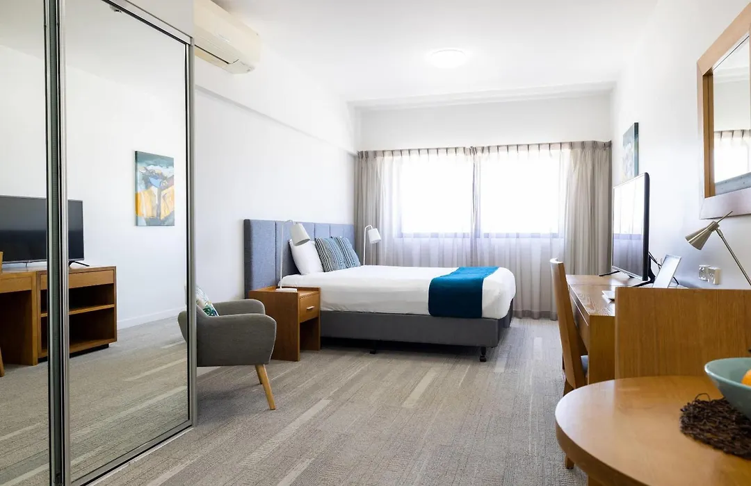 Mainstay Suites Mackay-1