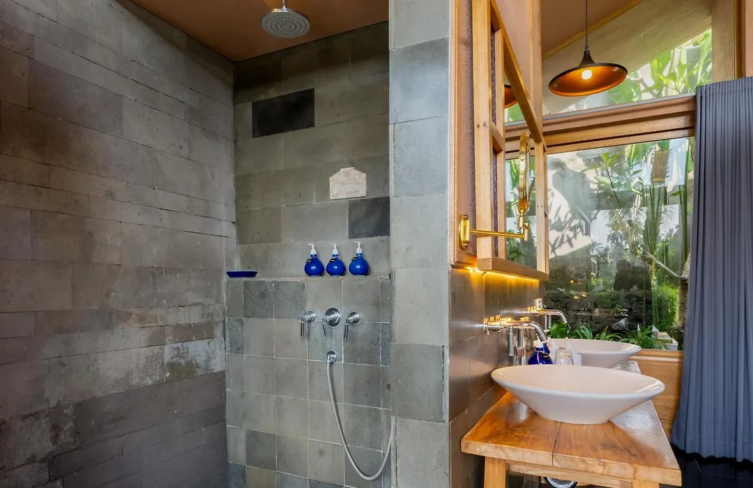 Amora Ubud Boutique Villas-1