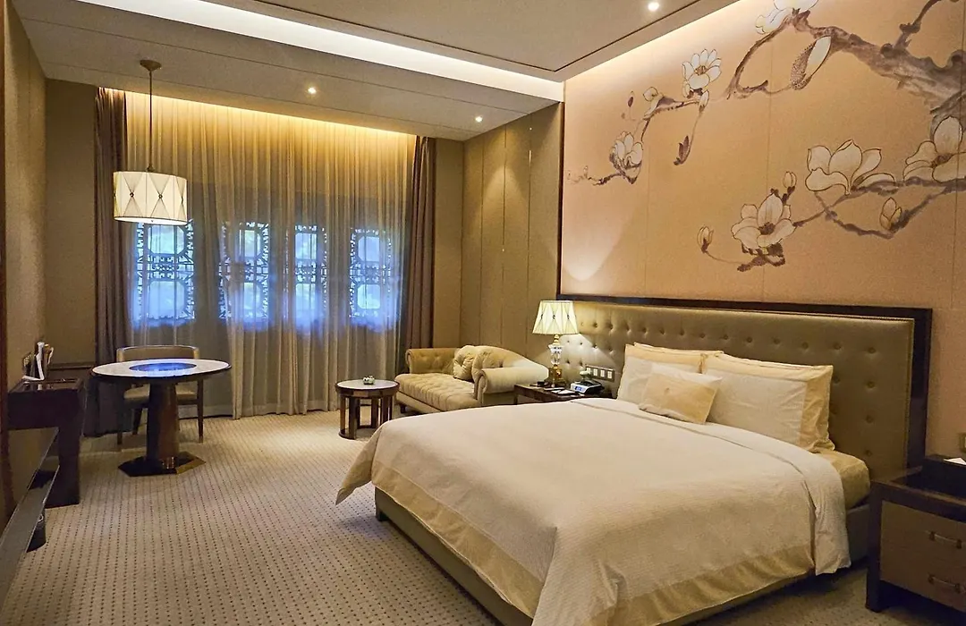 Royal Garden Hotel Shanghai-1