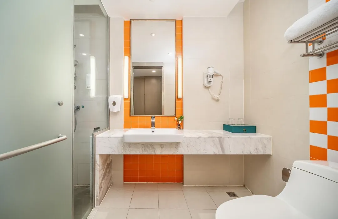 City Holiday Hotel Guangzhou Baiyun Airport-广交会期间免费穿梭巴士-1