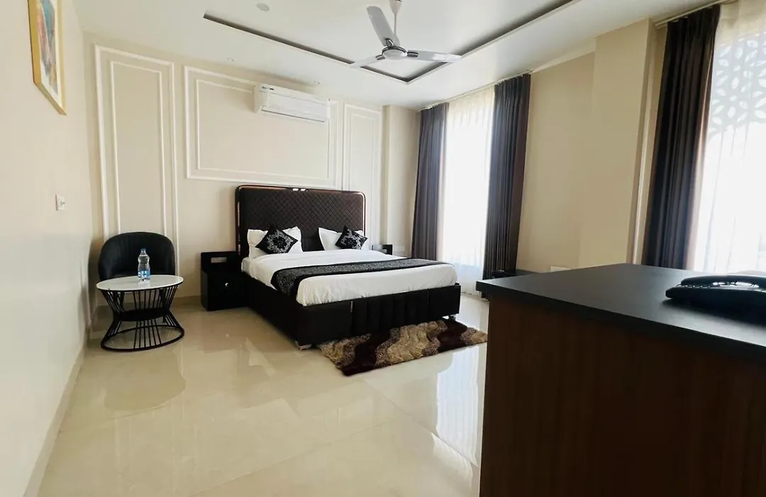 Hotel Paradise Dream-1