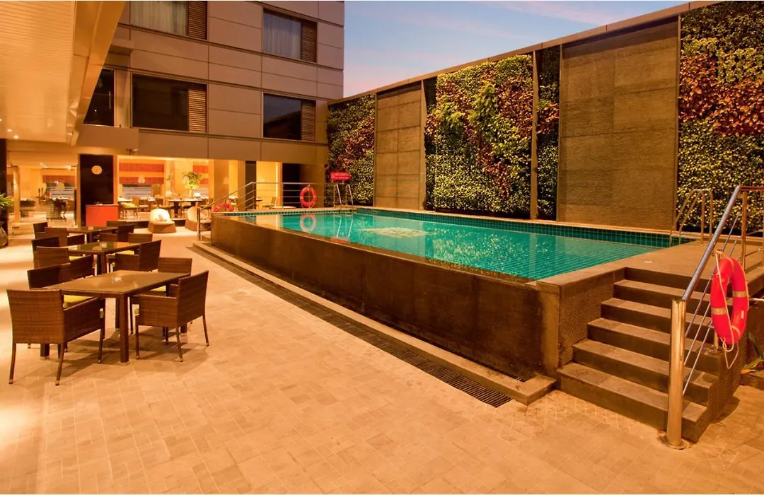 Radisson Blu Hotel Chennai City Centre-1