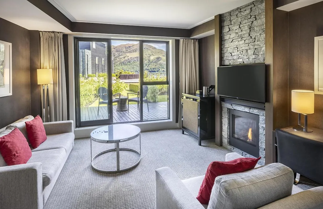 Hilton Queenstown Resort & Spa-1