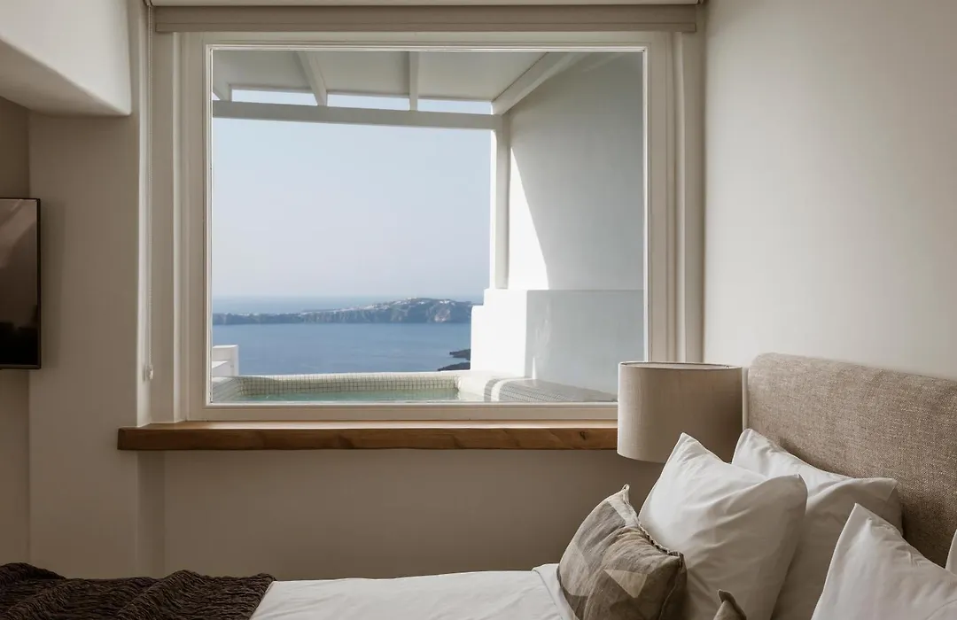 Aqua Luxury Suites By Nomee Hospitality Group-1