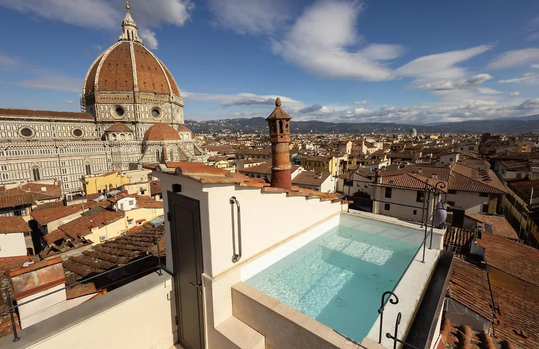 Donati Luxury Tower Suites-1