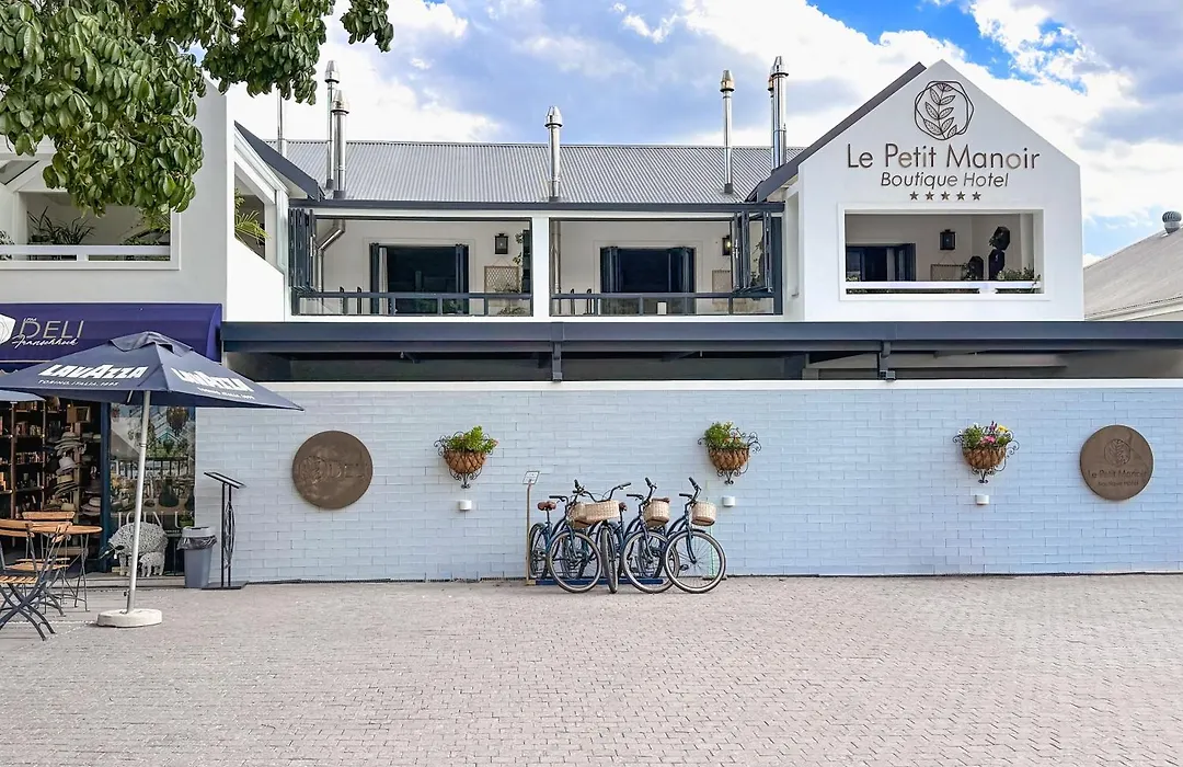 Le Petit Manoir Boutique Hotel-1