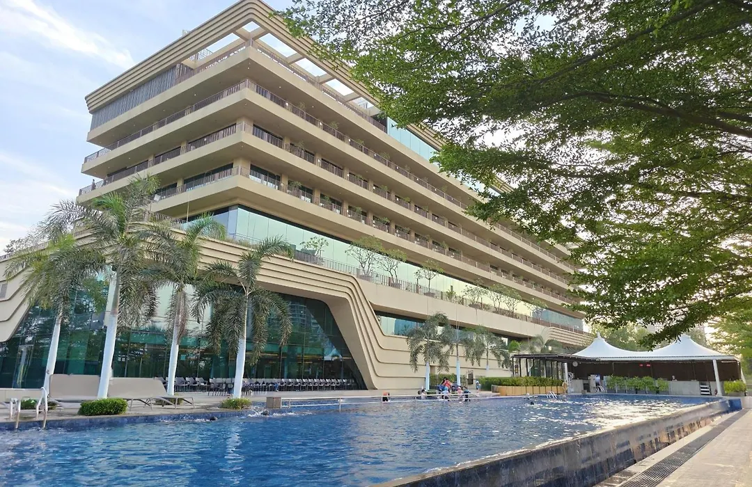 Gift City Club, A Member Of Radisson Individuals-1