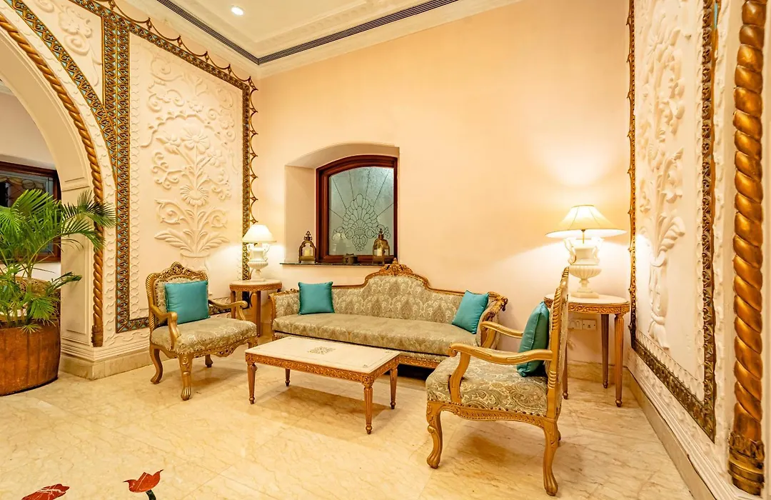 Noor-Us-Sabah Palace-1
