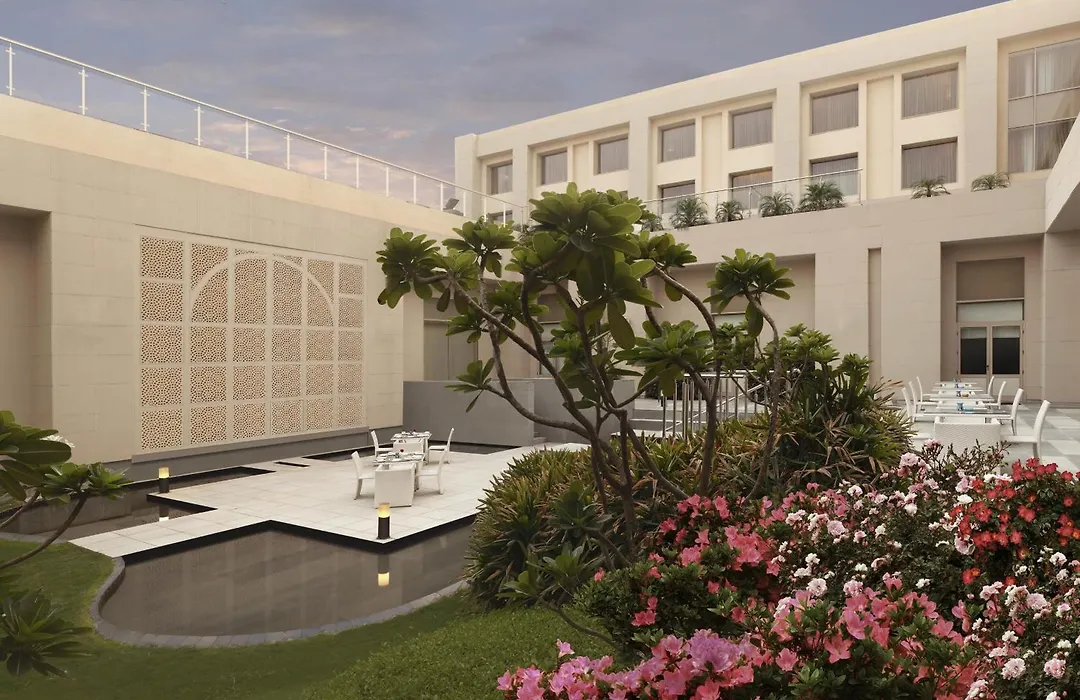Doubletree By Hilton Agra-1
