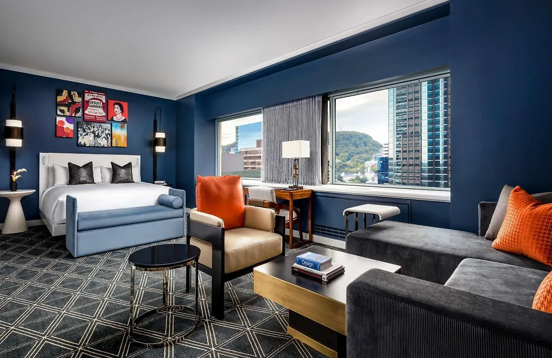 Fairmont The Queen Elizabeth-1